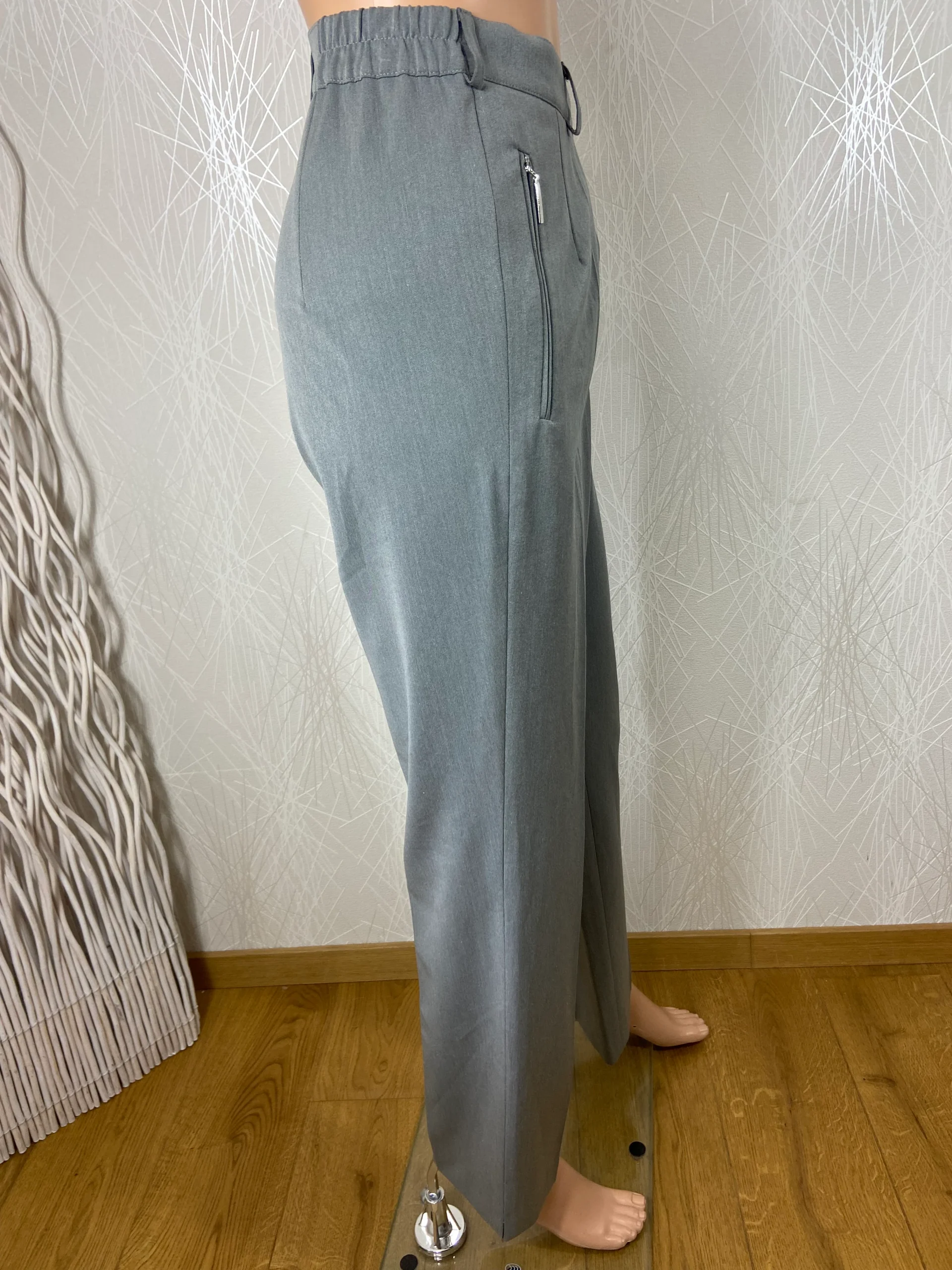 Pantalon habillé gris taille élastique coupe droite Ulla Popken – Image 3
