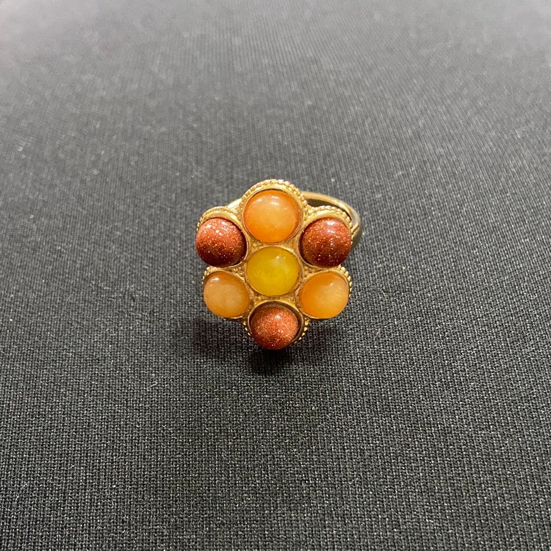 Bague ajustable plaquée or pierres jaune orange en forme de fleur Shabada – Image 2
