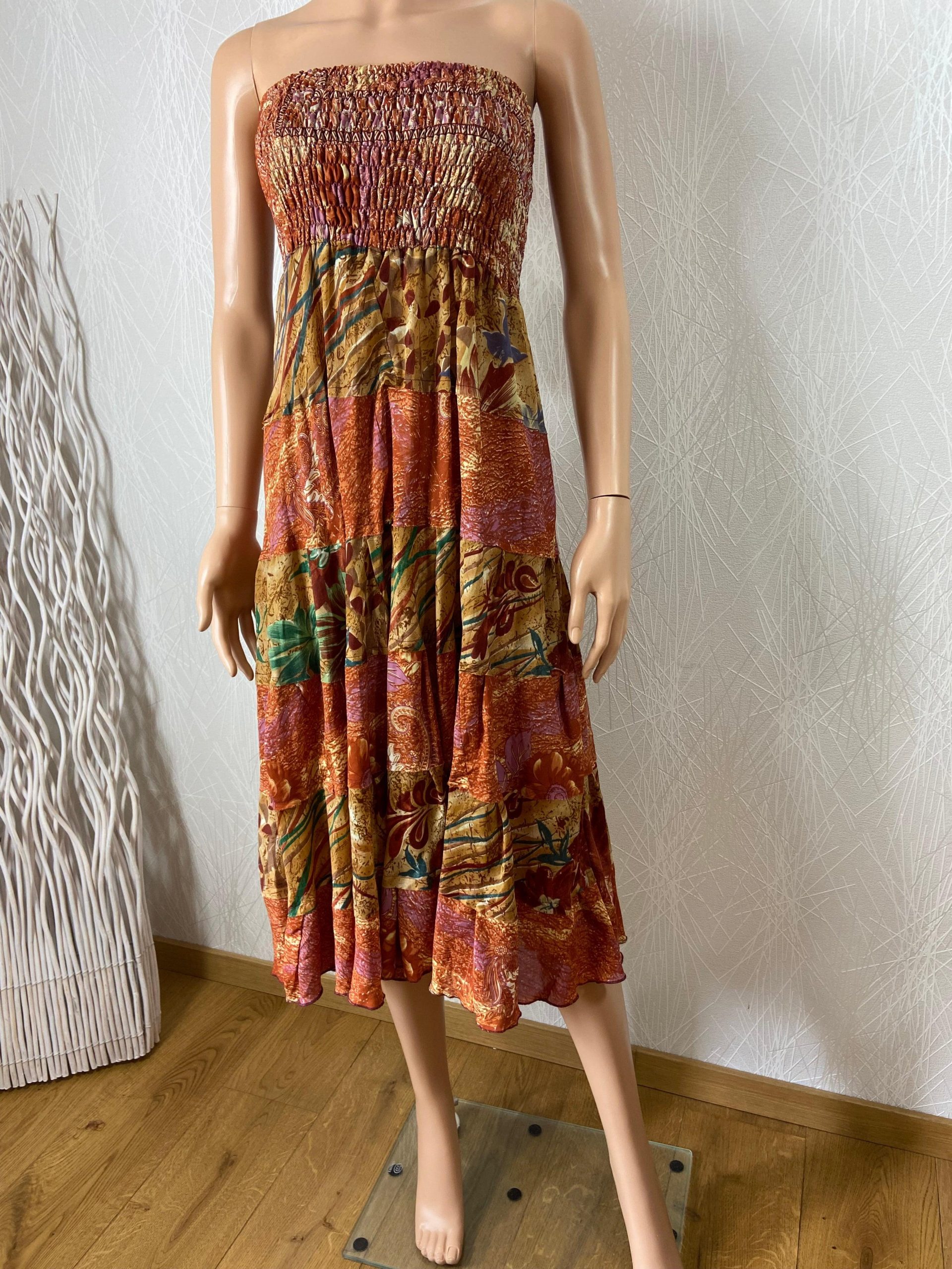Robe bandeau smocks volant Aller Simplement – Image 2