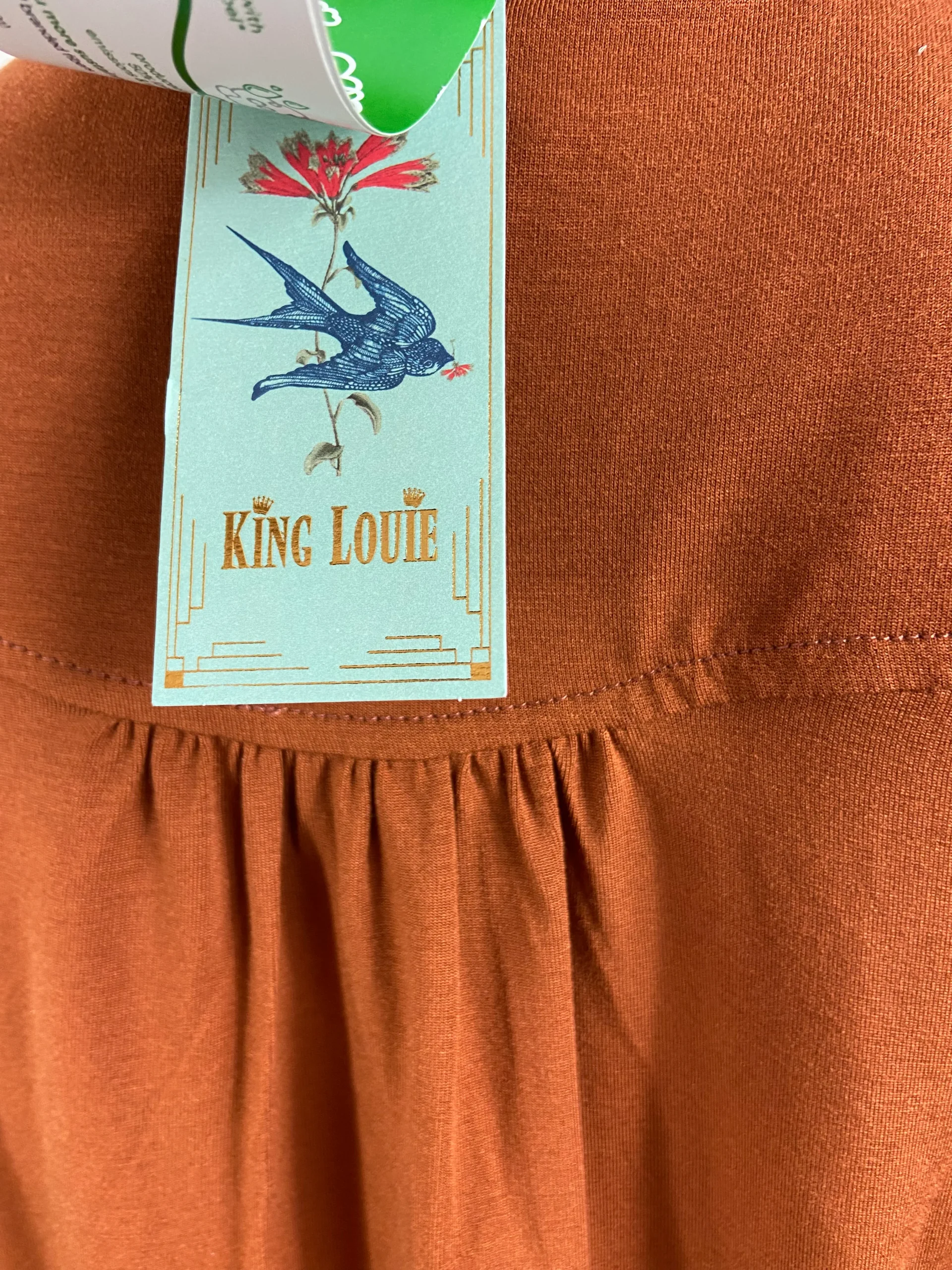 Blouse boutons jeux de plis brun orangé modèle Carina Ecovero Light King Louie – Image 6