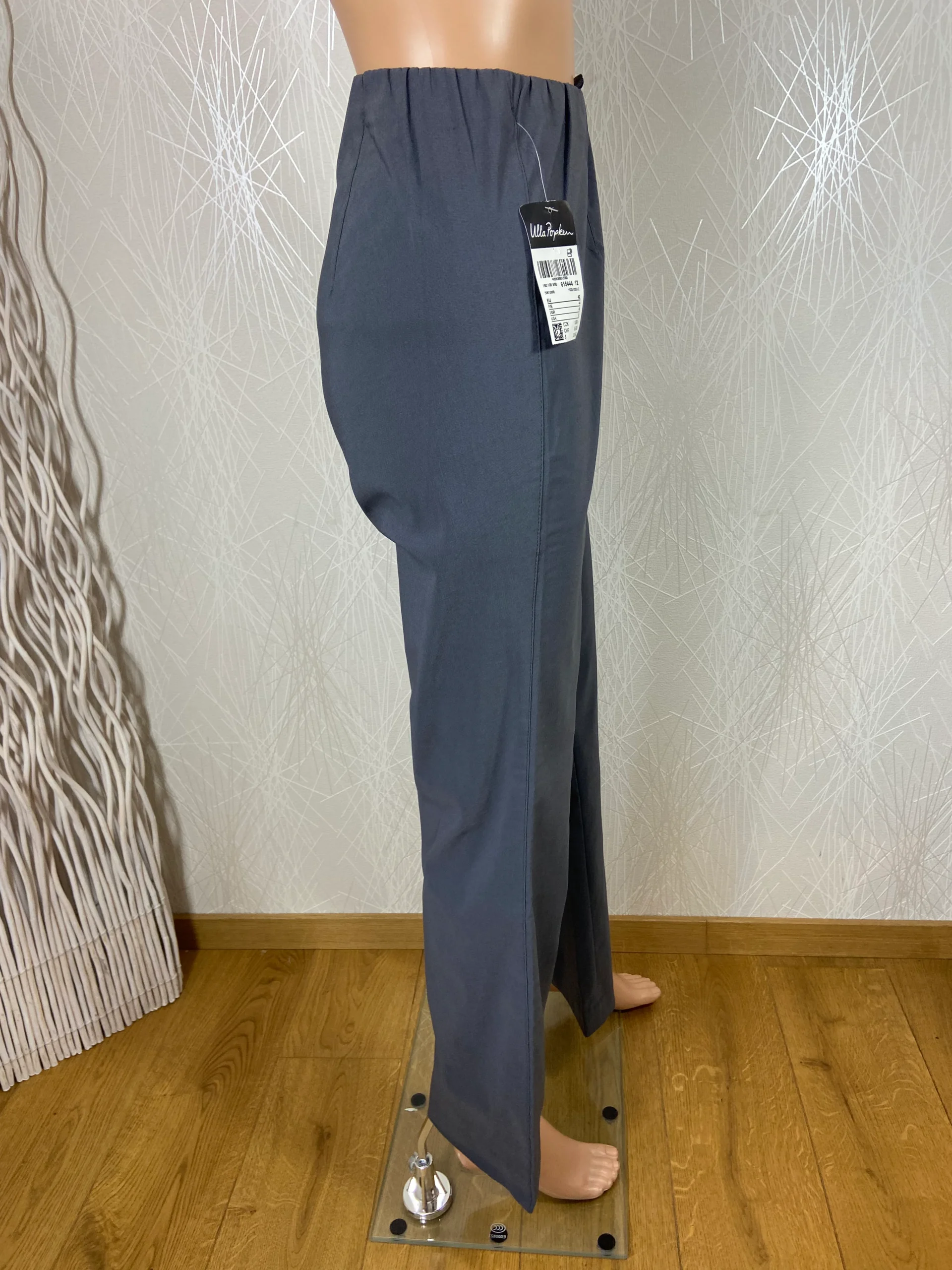 Pantalon léger gris stretch taille mi-haute élastique coupe droite Ulla Popken – Image 3