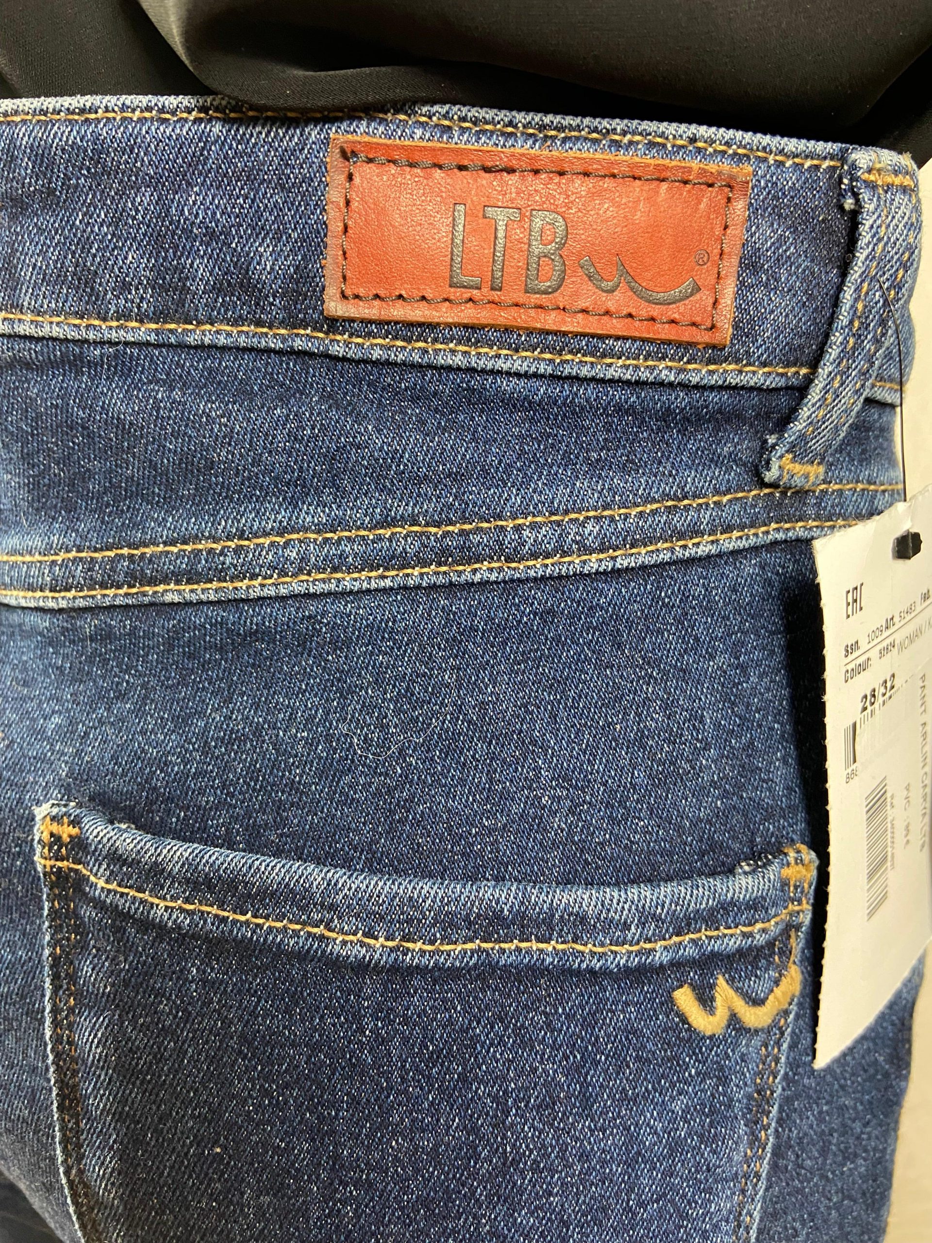 Jeans haut de gamme blue denim coupe slim mom LTB – Image 5